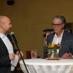 ...... der alte Geschäftsführer geht!